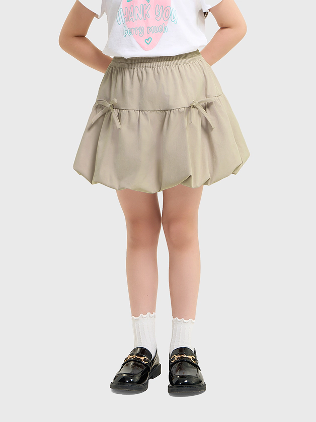 Váy bé gái đáng yêu với họa tiết dễ thương