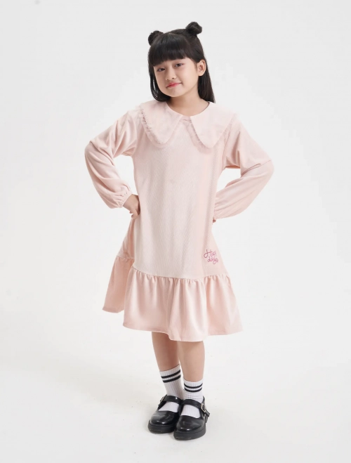 Váy liền bé gái chất liệu nhung cổ kiểu