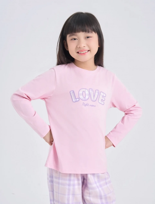 Bộ mặc nhà bé gái có hình in phối quần kẻ