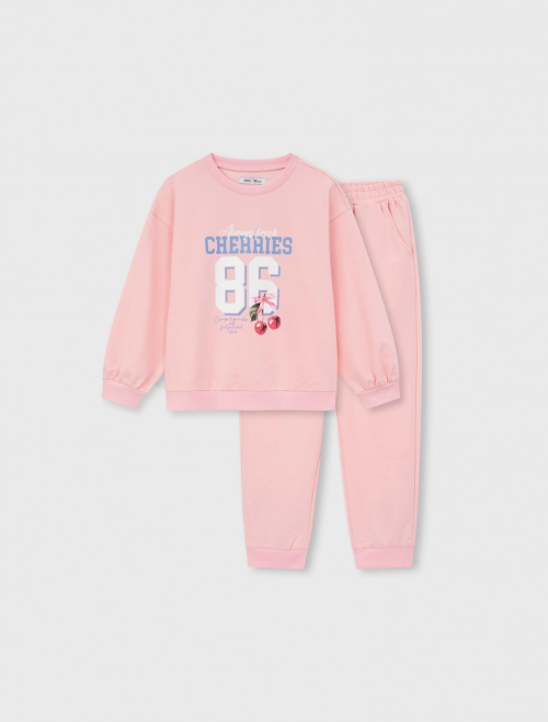 Bộ quần áo bé gái