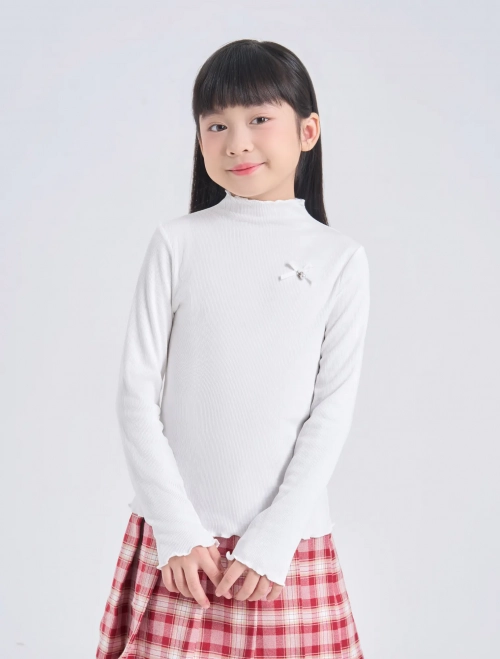 Áo phông bé gái dài tay đính patch trang trí