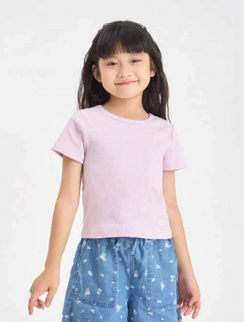 Áo phông bé gái hoạ tiết kẻ dáng ngắn