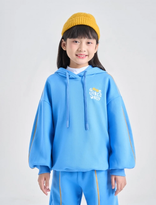 Áo nỉ bé gái có hình thêu