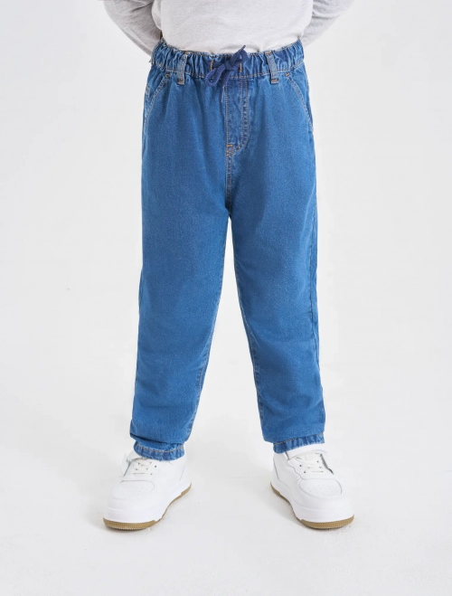 Quần jeans bé trai