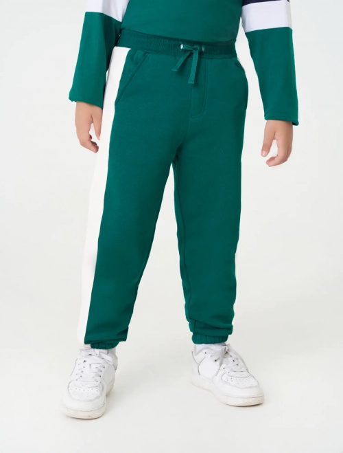 Quần nỉ bé trai