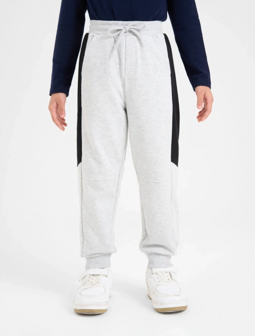 Quần nỉ bé trai