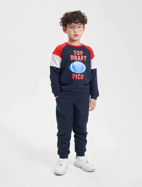 Bộ quần áo bé trai có hình in