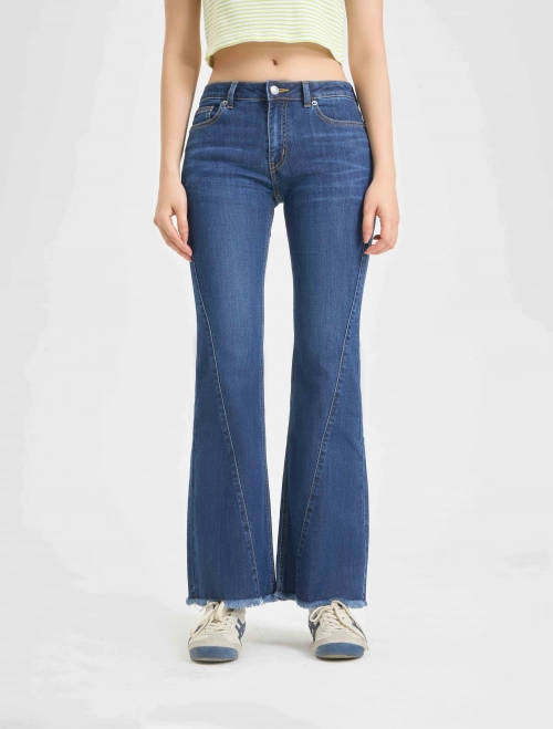 Quần jeans nữ ống loe