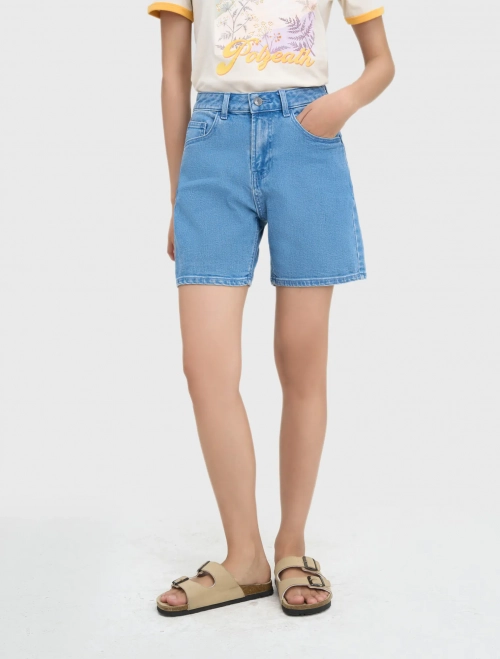 Quần soóc jeans nữ dáng bermuda