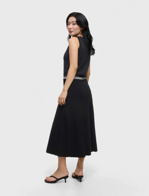 Chân váy len nữ dáng A dài