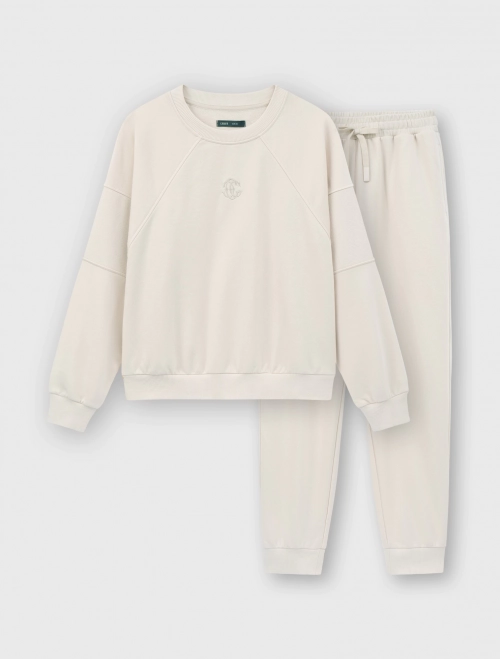 Bộ quần áo nữ dáng rộng