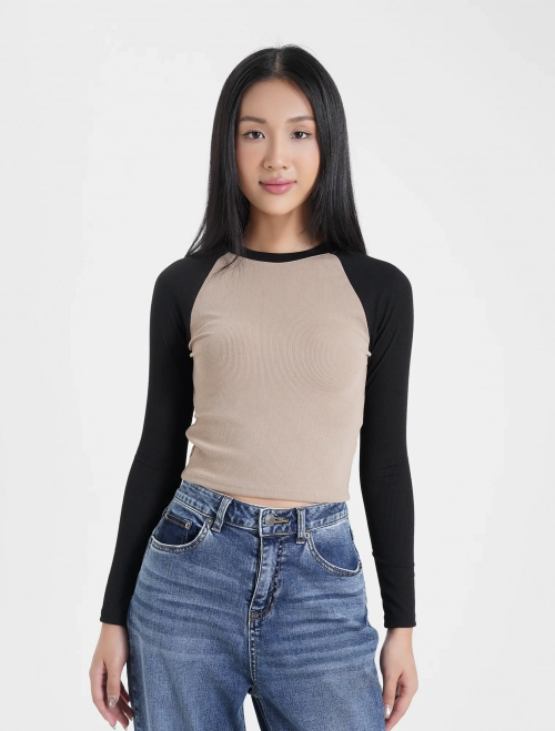 Áo phông nữ dài tay raglan dáng crop