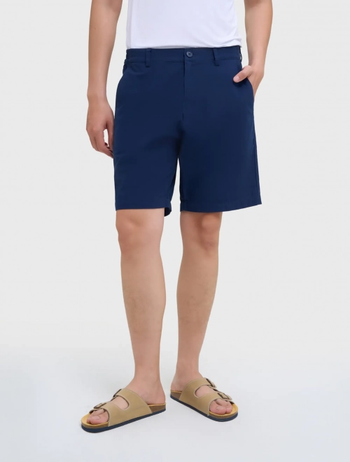 Quần soóc nam có khuy in họa tiết kẻ