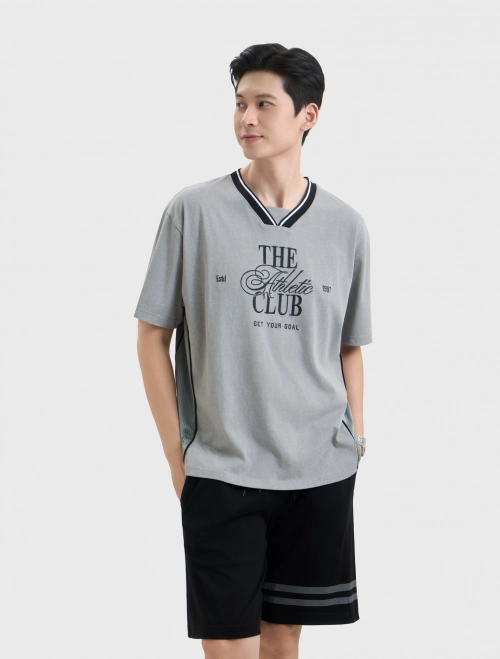 Áo phông nam cotton dáng rộng có hình in
