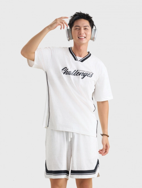 Áo phông nam cotton dáng rộng có hình in
