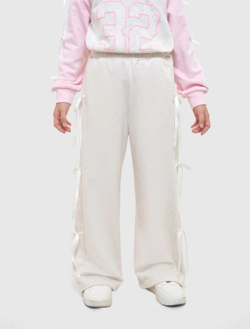 Quần nỉ bé gái dáng suông đính nơ