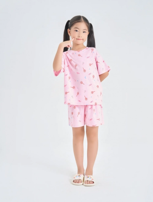 Bộ mặc nhà bé gái