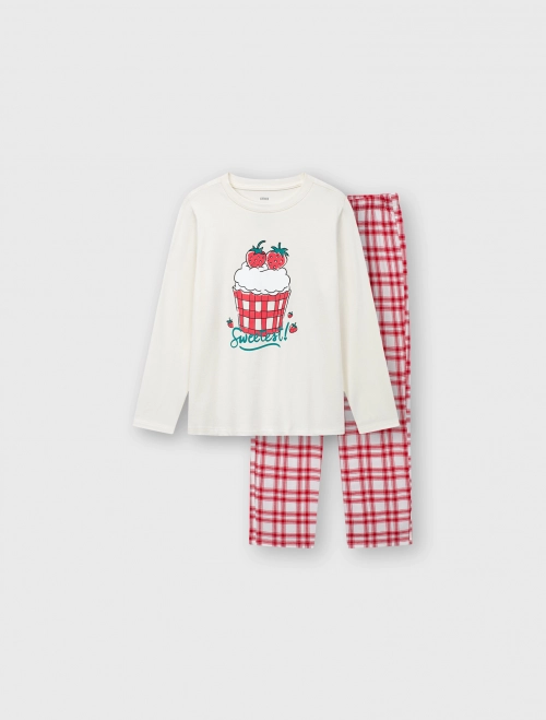 Bộ mặc nhà bé gái