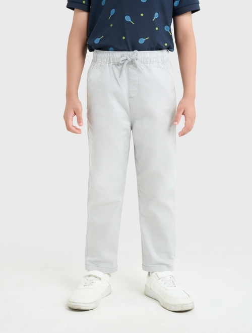Quần khaki bé trai