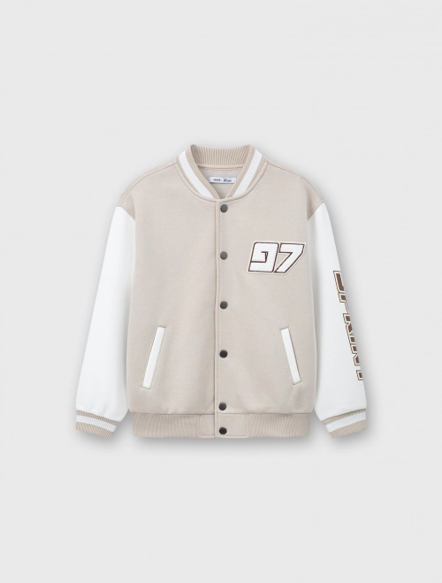 Áo khoác nỉ bé trai cào bông đính patch trang trí