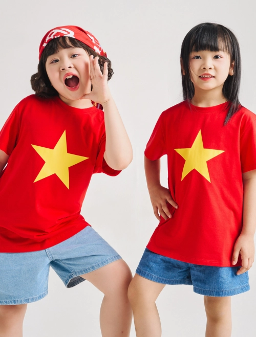 Áo phông unisex trẻ em Cờ đỏ sao vàng