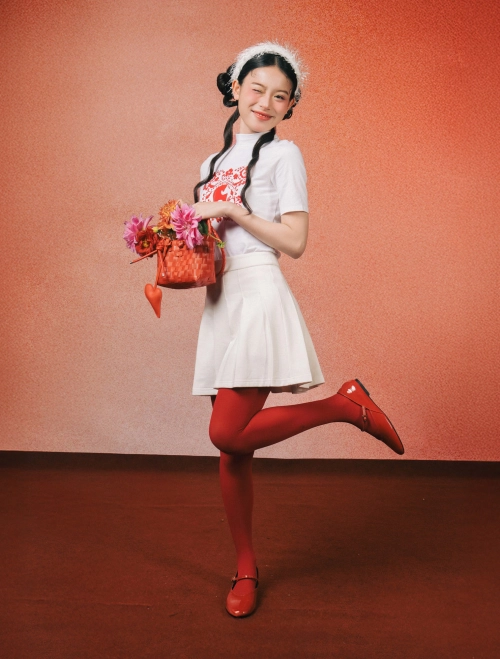 Chân váy ngắn nữ người lớn Mã mây