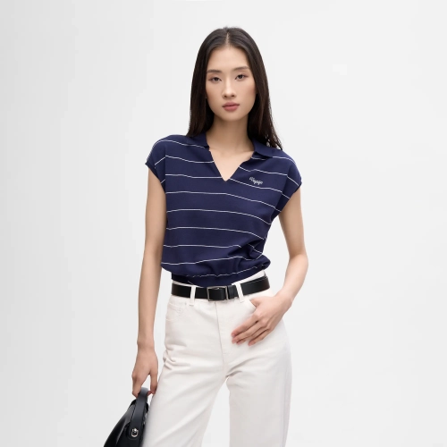 Áo len nữ cổ bẻ thêu chữ