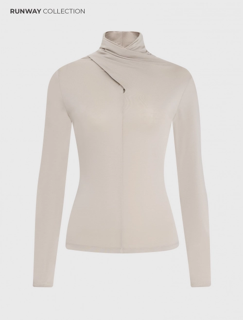 Áo Cổ Cao Tay Dài