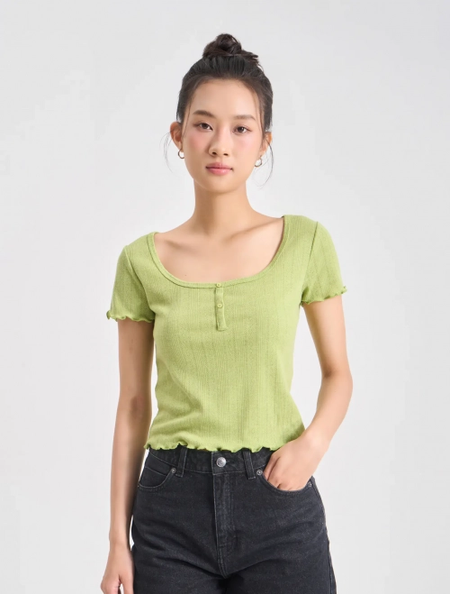 Áo phông nữ cổ rộng phối bèo